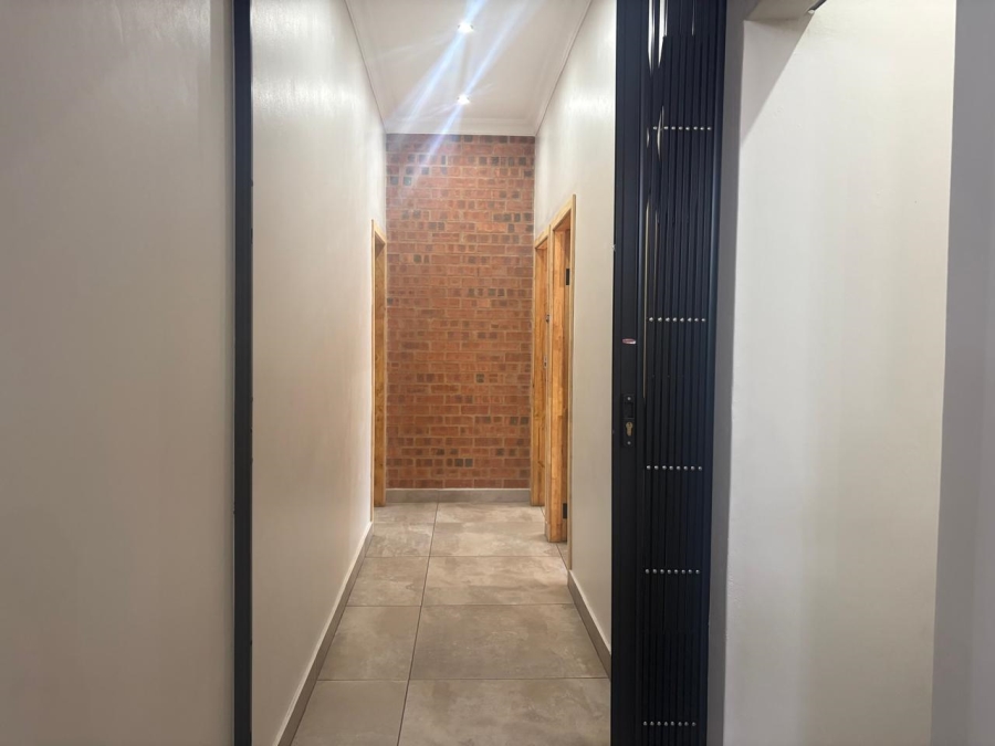 To Let 3 Bedroom Property for Rent in Waverley Gauteng