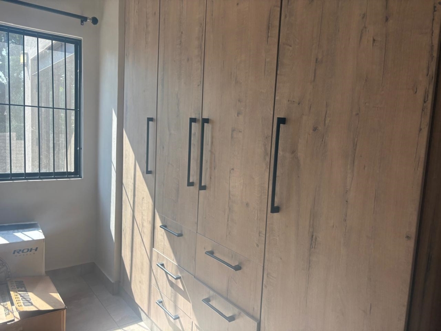 To Let 3 Bedroom Property for Rent in Waverley Gauteng