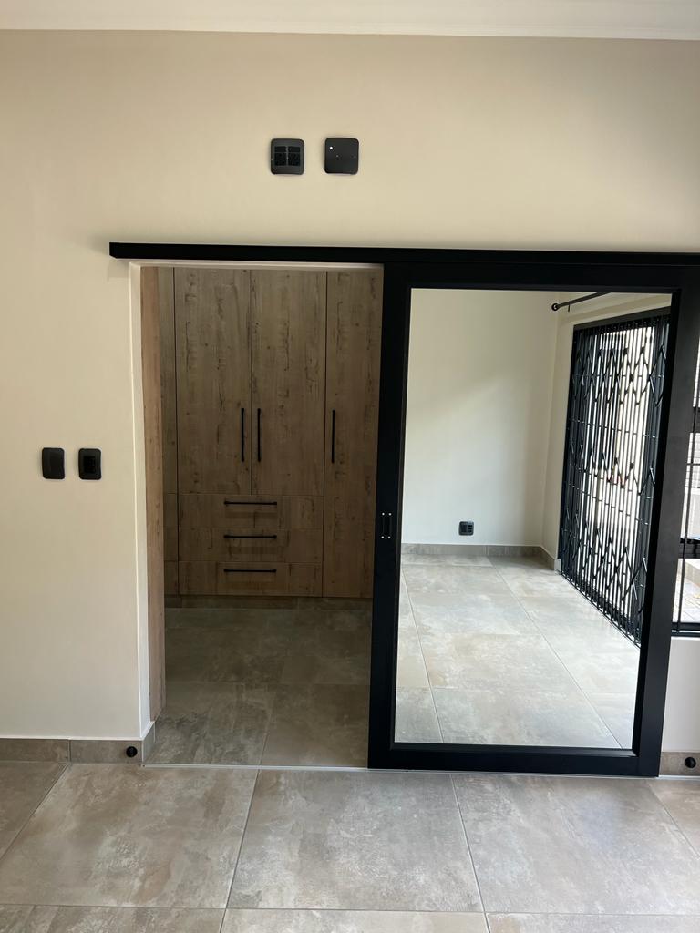 To Let 3 Bedroom Property for Rent in Waverley Gauteng