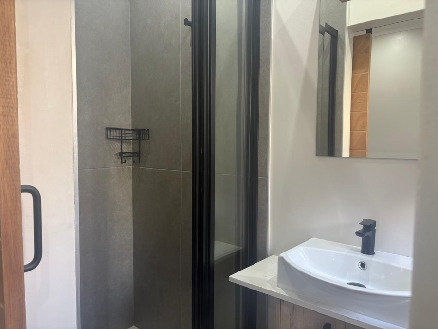 To Let 3 Bedroom Property for Rent in Waverley Gauteng