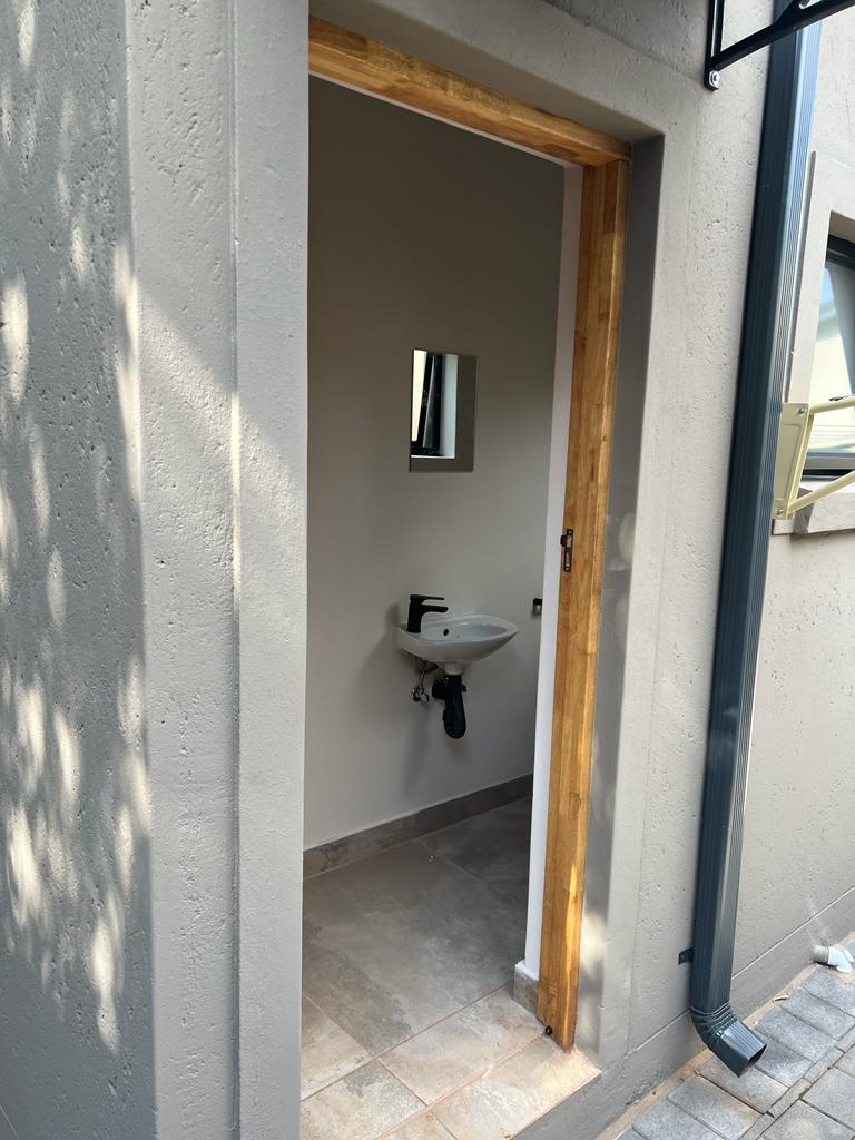 To Let 3 Bedroom Property for Rent in Waverley Gauteng