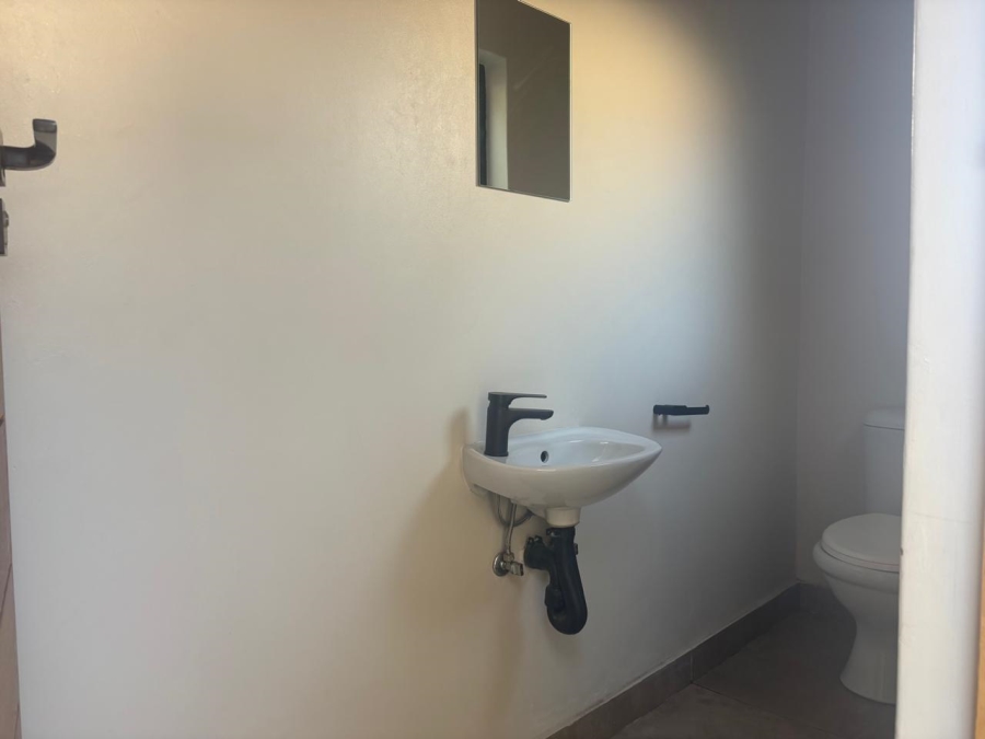 To Let 3 Bedroom Property for Rent in Waverley Gauteng