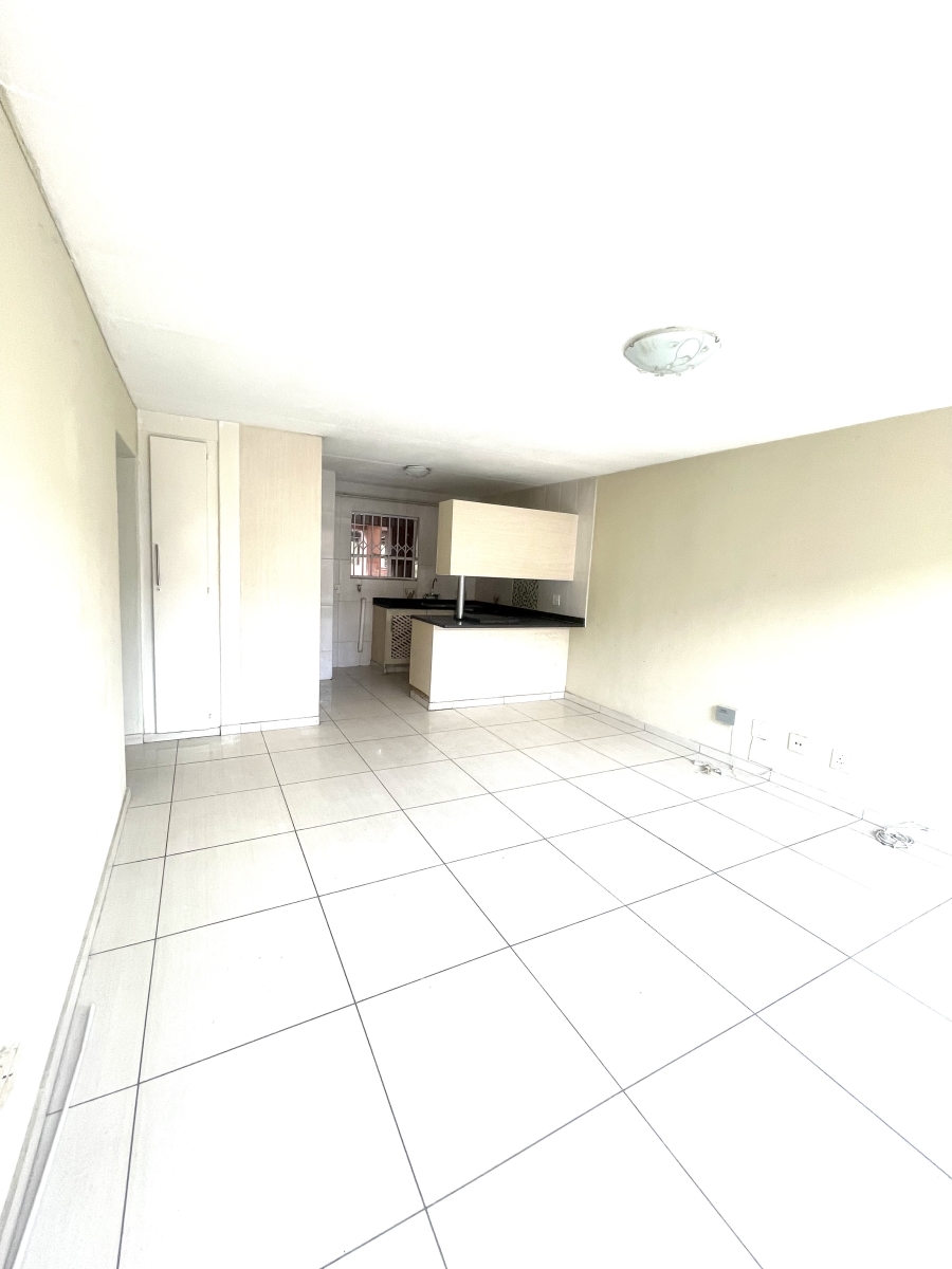 To Let 3 Bedroom Property for Rent in Weltevreden Park Gauteng