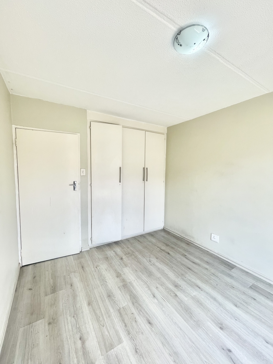 To Let 3 Bedroom Property for Rent in Weltevreden Park Gauteng