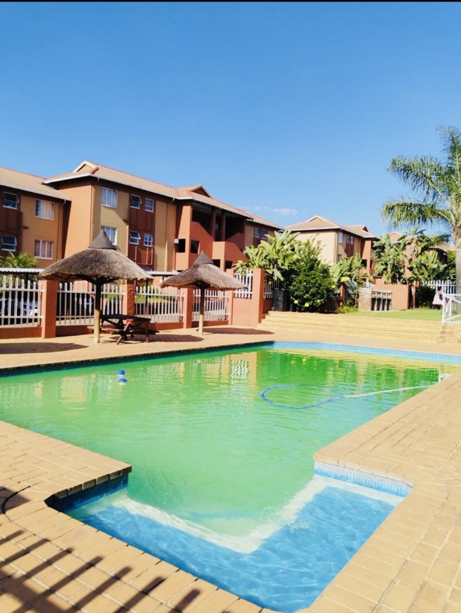 To Let 3 Bedroom Property for Rent in Weltevreden Park Gauteng