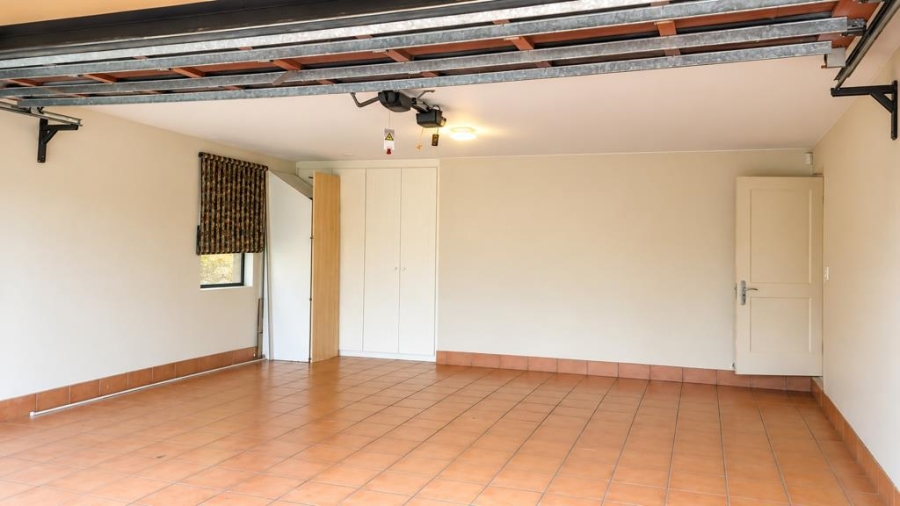 To Let 3 Bedroom Property for Rent in River Club Gauteng