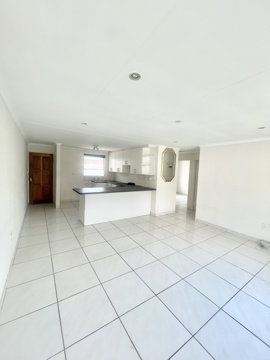 To Let 2 Bedroom Property for Rent in Sunninghill Gauteng