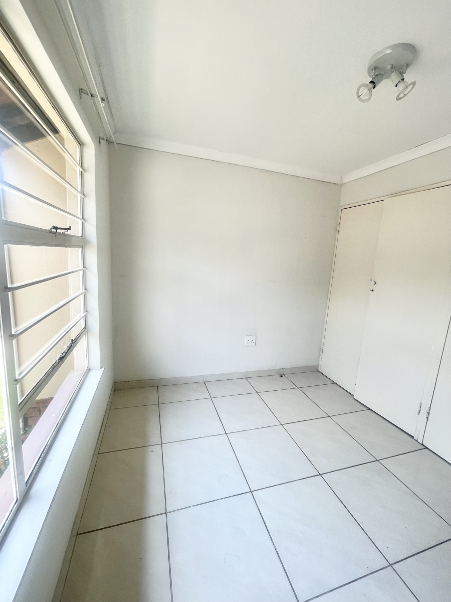 To Let 2 Bedroom Property for Rent in Sunninghill Gauteng