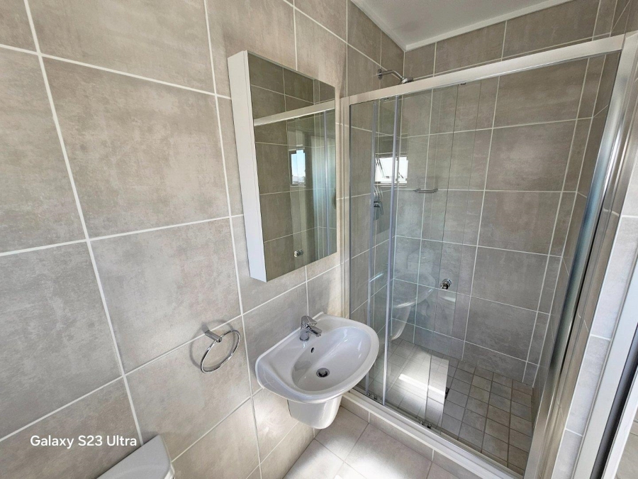 To Let 1 Bedroom Property for Rent in Linbro Park Gauteng