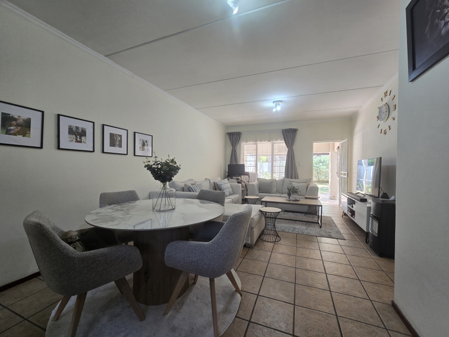 To Let 2 Bedroom Property for Rent in Sunninghill Gauteng
