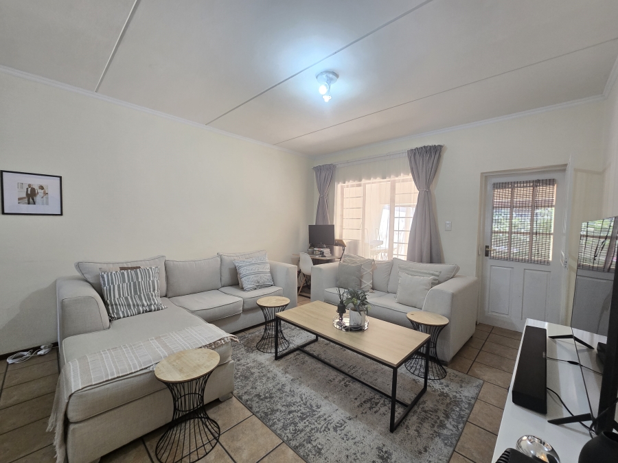 To Let 2 Bedroom Property for Rent in Sunninghill Gauteng