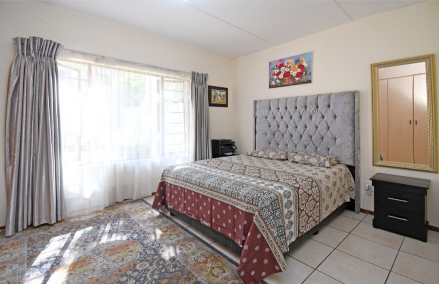To Let 2 Bedroom Property for Rent in Sunninghill Gauteng