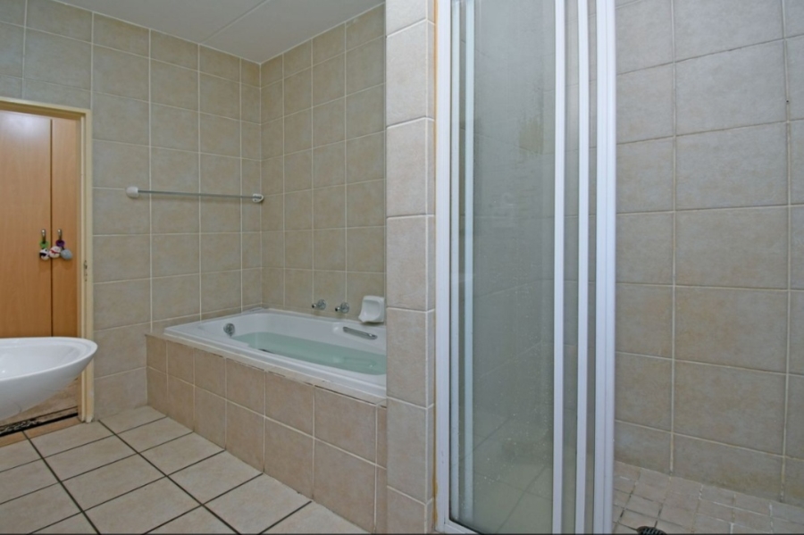 To Let 2 Bedroom Property for Rent in Sunninghill Gauteng