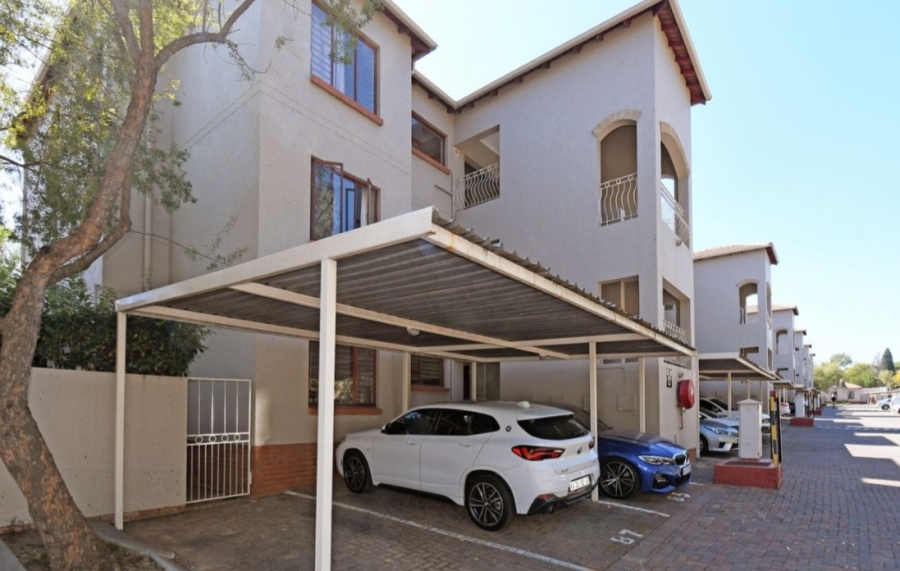 To Let 2 Bedroom Property for Rent in Sunninghill Gauteng