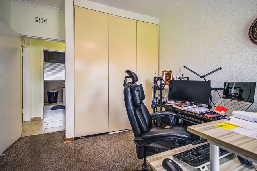 3 Bedroom Property for Sale in Glen Marais Gauteng