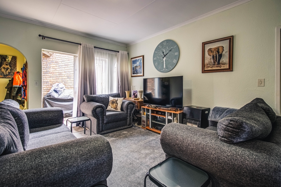 3 Bedroom Property for Sale in Glen Marais Gauteng