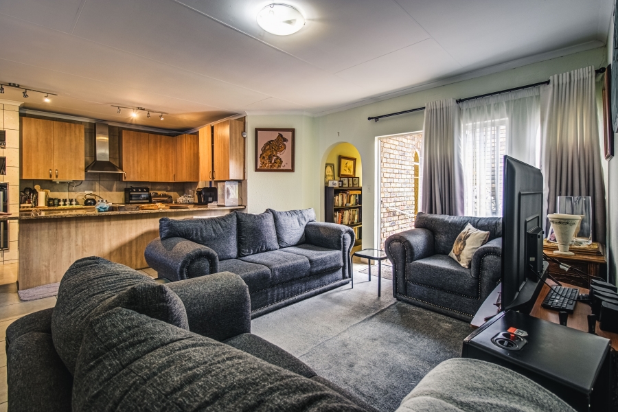 3 Bedroom Property for Sale in Glen Marais Gauteng