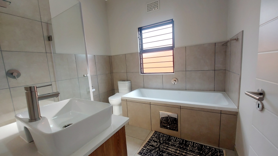 3 Bedroom Property for Sale in Rietvalleirand Gauteng