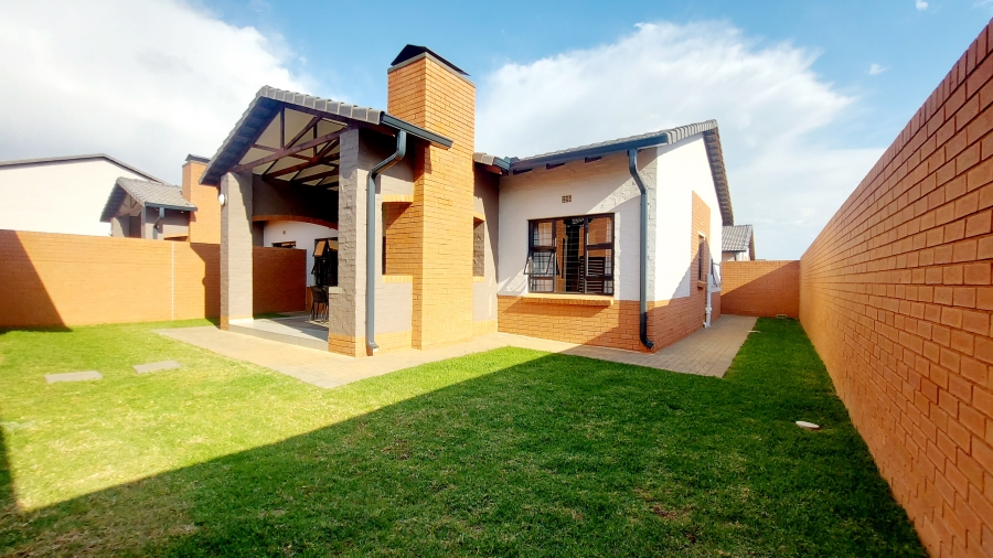 3 Bedroom Property for Sale in Rietvalleirand Gauteng