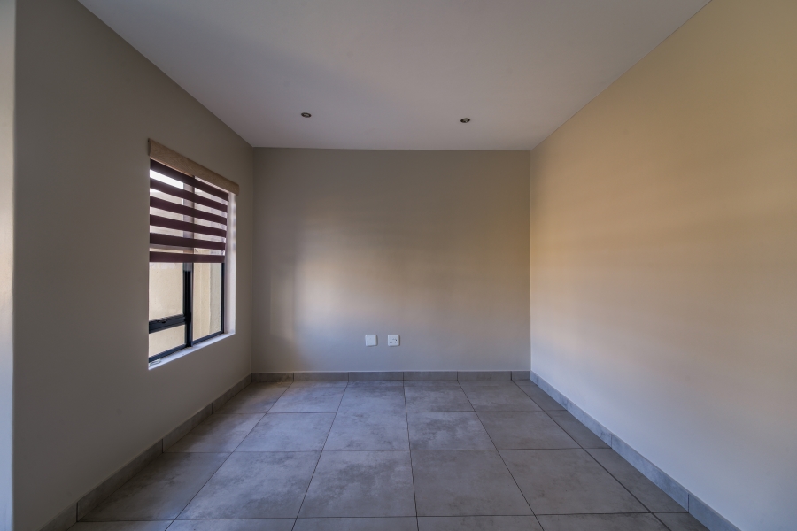 3 Bedroom Property for Sale in Equestria Gauteng