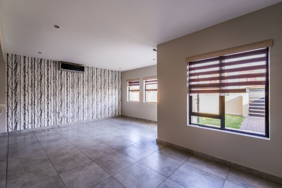 3 Bedroom Property for Sale in Equestria Gauteng