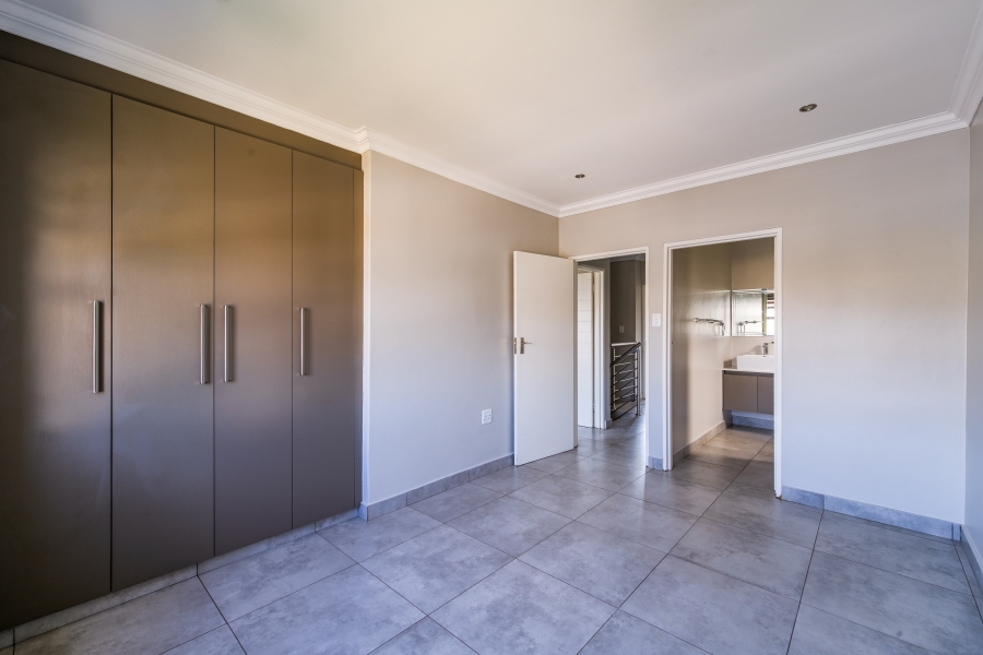 3 Bedroom Property for Sale in Equestria Gauteng