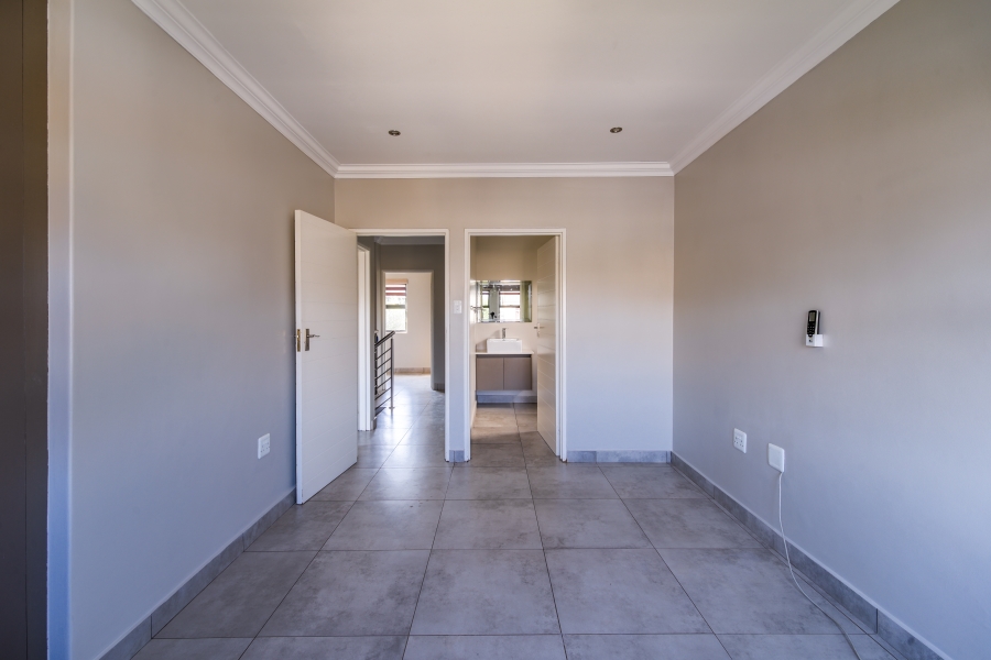 3 Bedroom Property for Sale in Equestria Gauteng