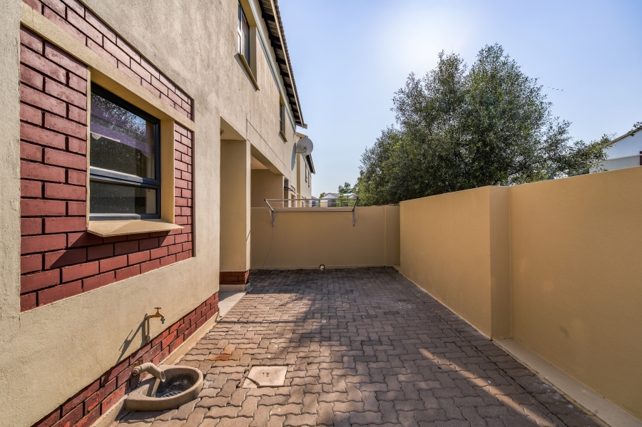 3 Bedroom Property for Sale in Equestria Gauteng