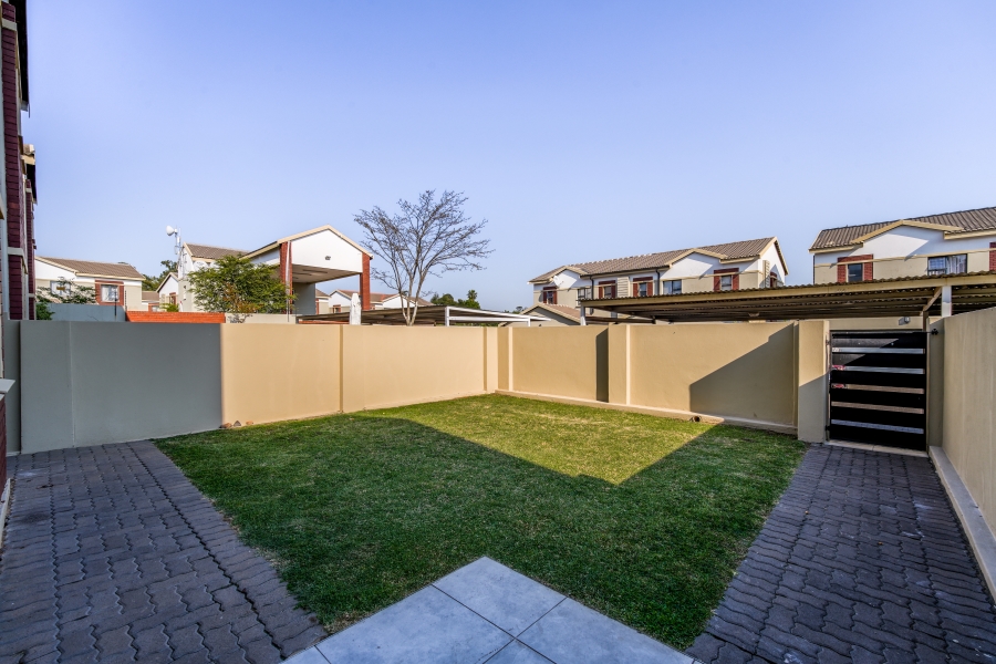 3 Bedroom Property for Sale in Equestria Gauteng