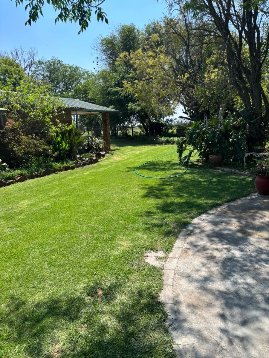 7 Bedroom Property for Sale in Zonkolol Gauteng