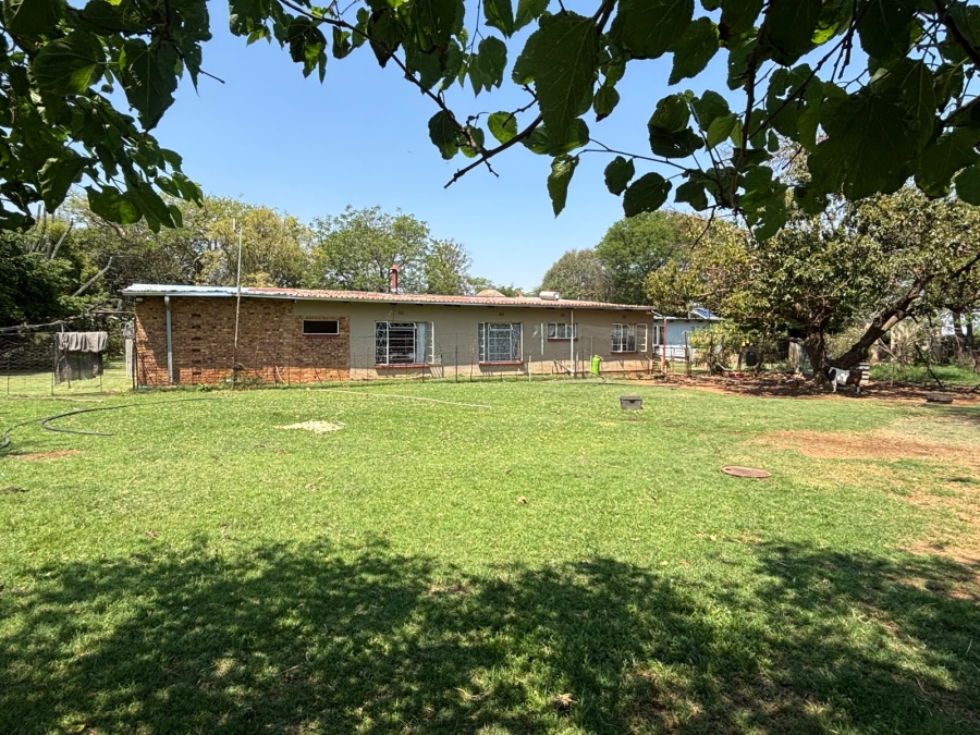 7 Bedroom Property for Sale in Zonkolol Gauteng