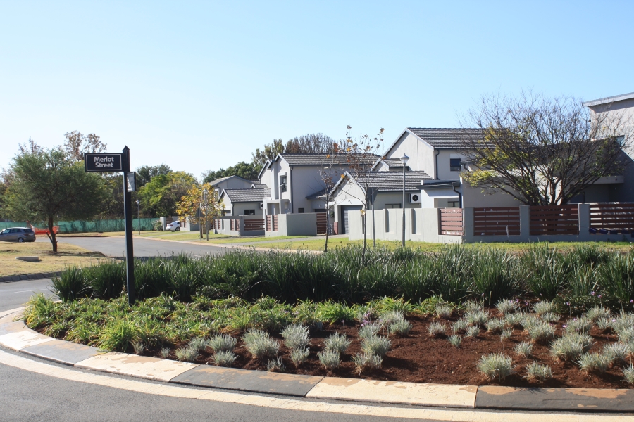 0 Bedroom Property for Sale in Raslouw Gauteng