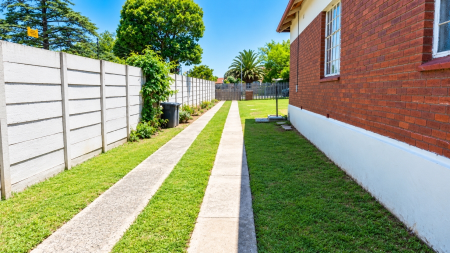 To Let 3 Bedroom Property for Rent in Dunnottar Gauteng