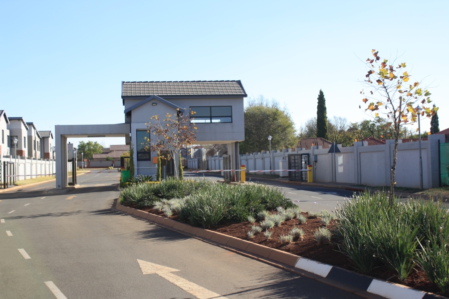 0 Bedroom Property for Sale in Raslouw Gauteng