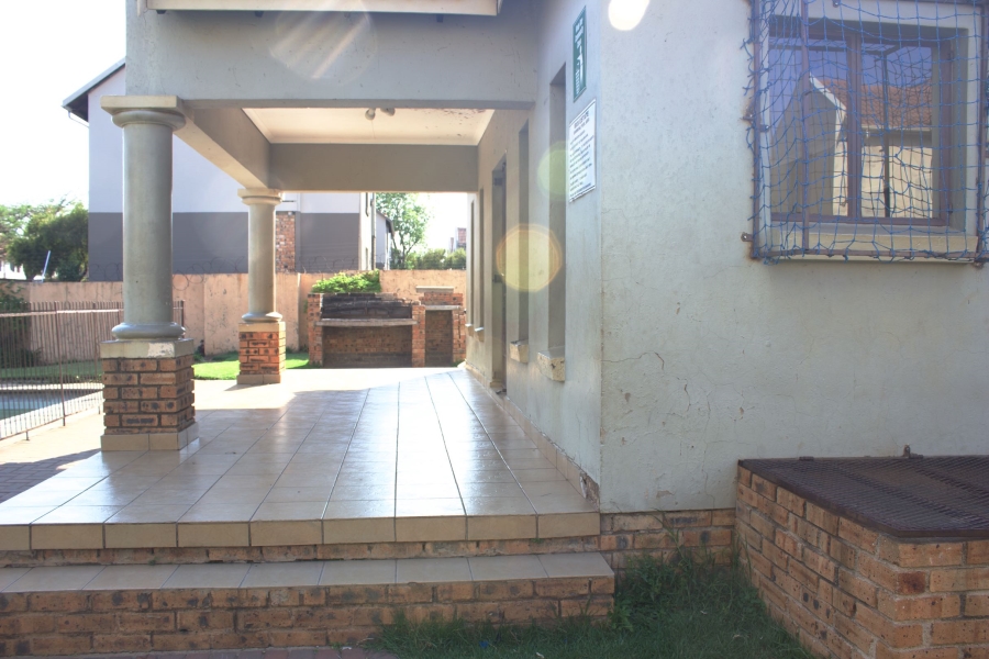 1 Bedroom Property for Sale in Esther Park Gauteng