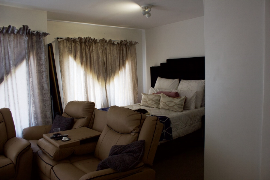 1 Bedroom Property for Sale in Esther Park Gauteng