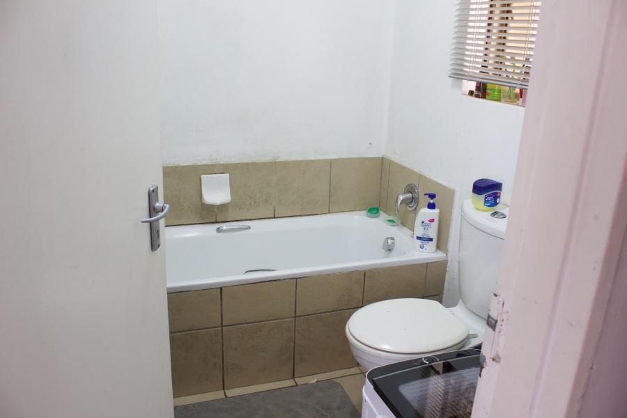 1 Bedroom Property for Sale in Esther Park Gauteng
