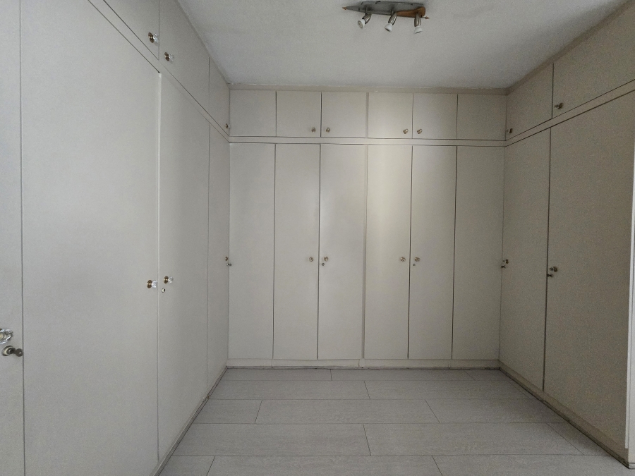 5 Bedroom Property for Sale in New Redruth Gauteng