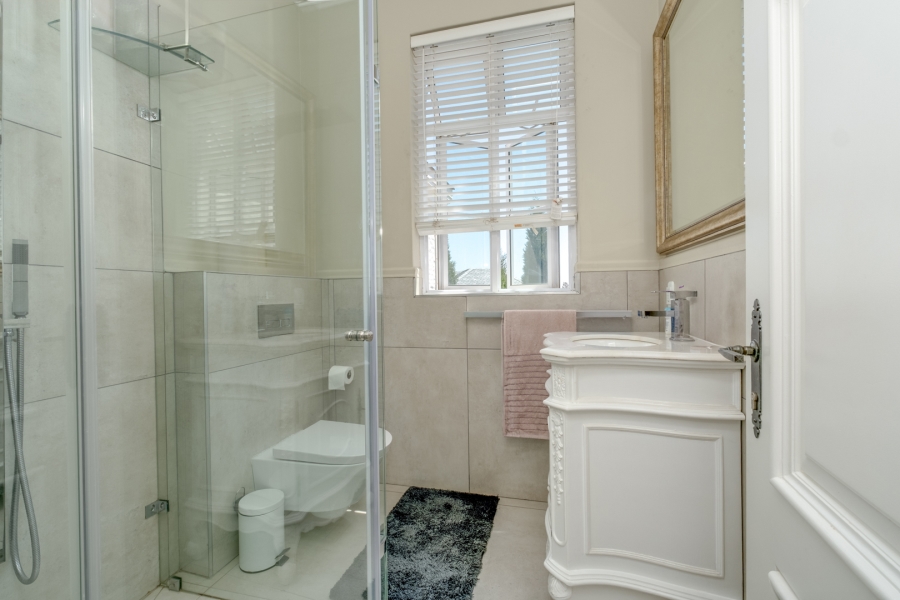 5 Bedroom Property for Sale in Bryanston Gauteng