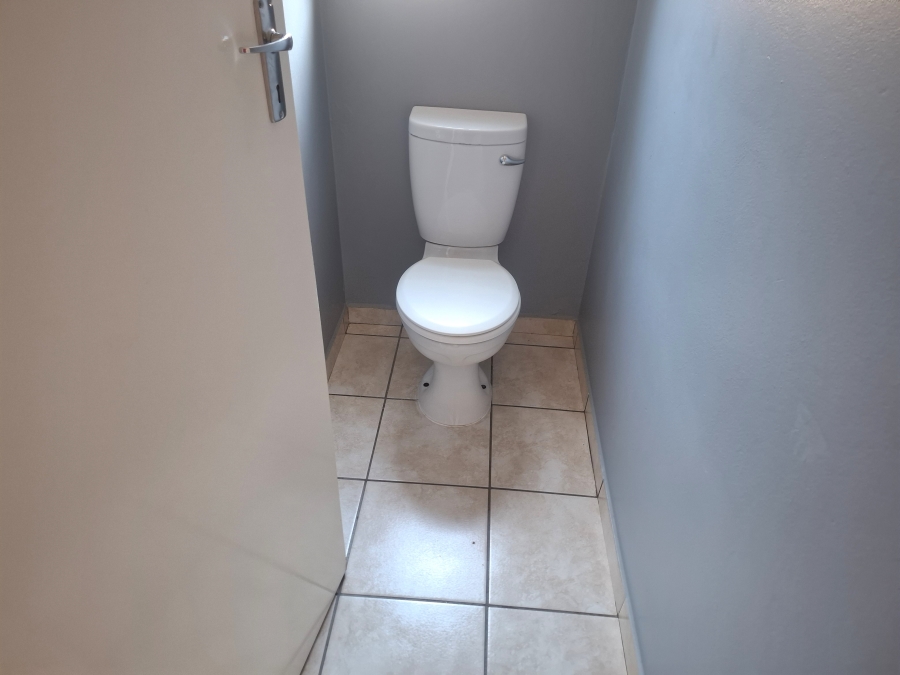2 Bedroom Property for Sale in Glen Harvie Gauteng