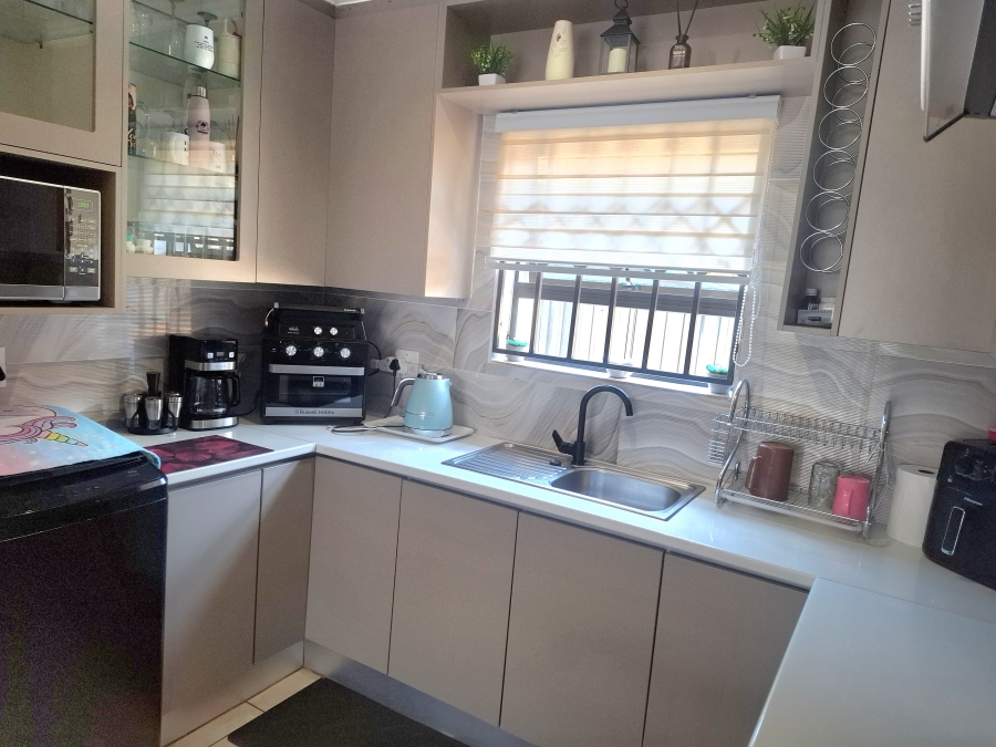 2 Bedroom Property for Sale in Glen Harvie Gauteng