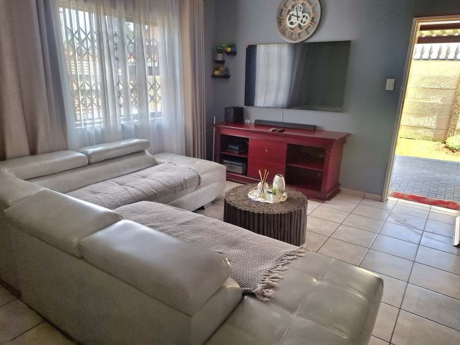 2 Bedroom Property for Sale in Glen Harvie Gauteng