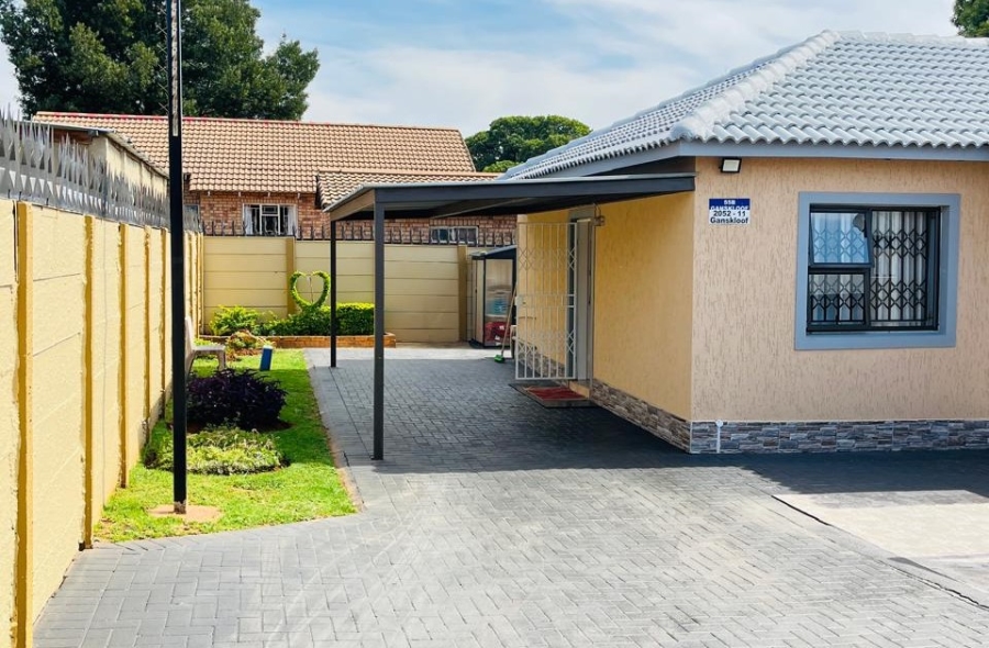 2 Bedroom Property for Sale in Glen Harvie Gauteng