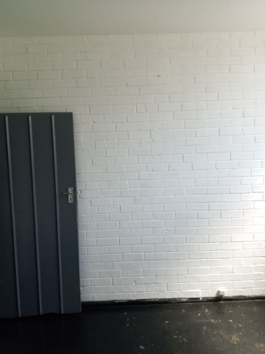 To Let Commercial Property for Rent in Spartan Gauteng