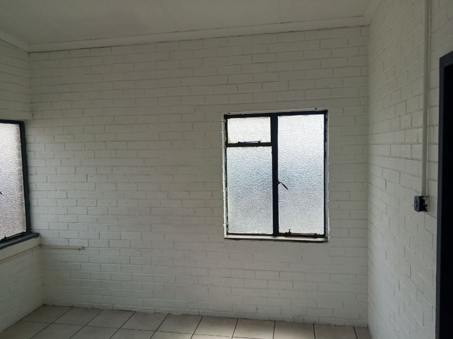 To Let Commercial Property for Rent in Spartan Gauteng
