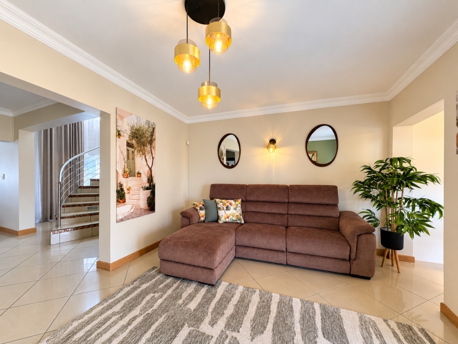 4 Bedroom Property for Sale in Sunair Park Gauteng