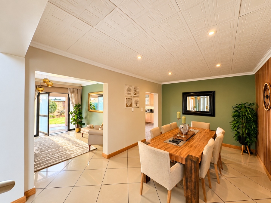 4 Bedroom Property for Sale in Sunair Park Gauteng