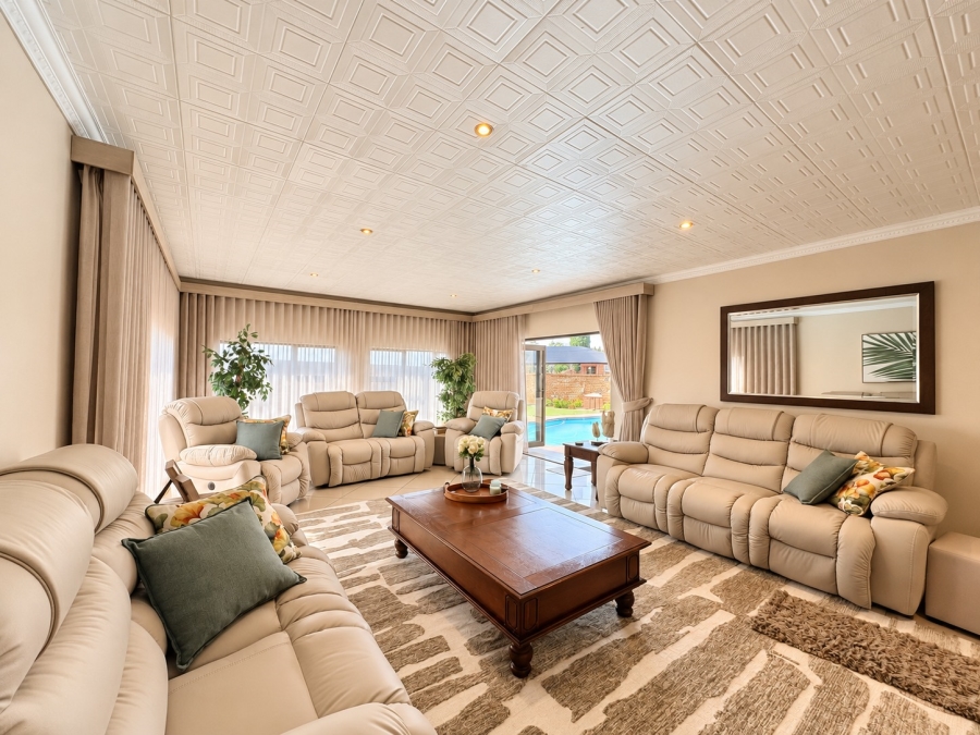 4 Bedroom Property for Sale in Sunair Park Gauteng