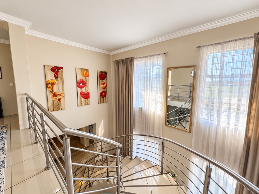 4 Bedroom Property for Sale in Sunair Park Gauteng