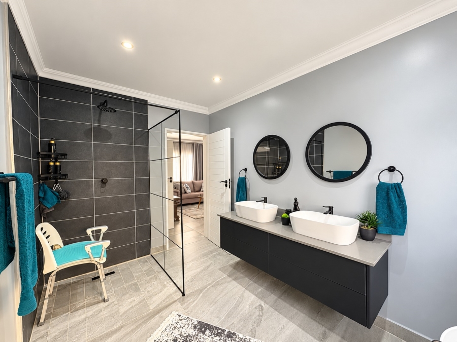 4 Bedroom Property for Sale in Sunair Park Gauteng